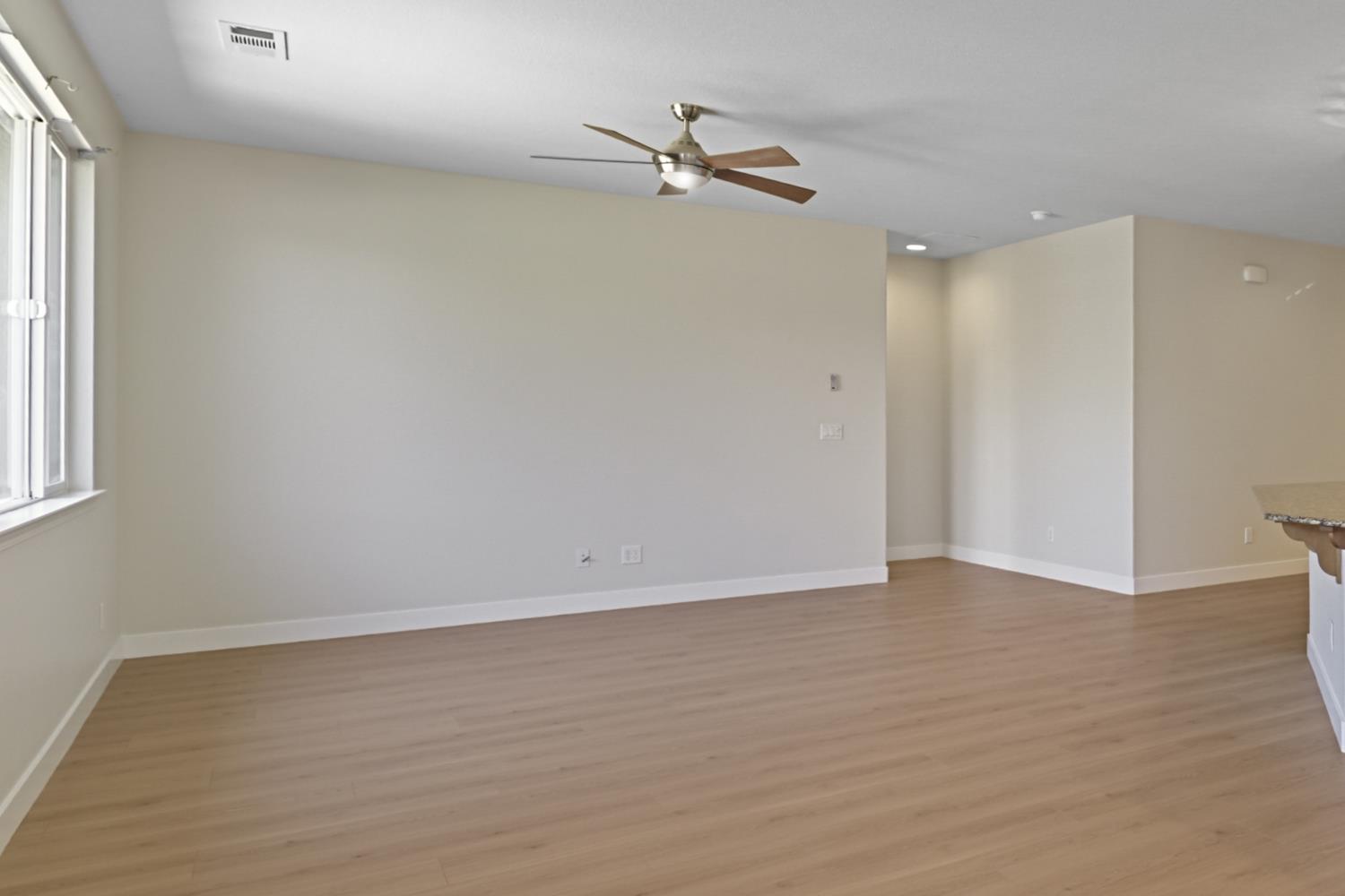 9895 Sheffield Way Elk Grove, CA 95757 - Photo 15 of 49