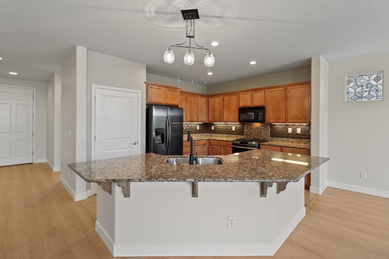 9895 Sheffield Way Elk Grove, CA 95757 - Photo 20 of 49