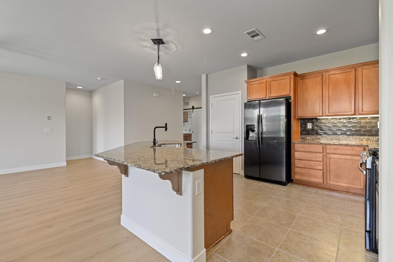 9895 Sheffield Way Elk Grove, CA 95757 - Photo 23 of 49