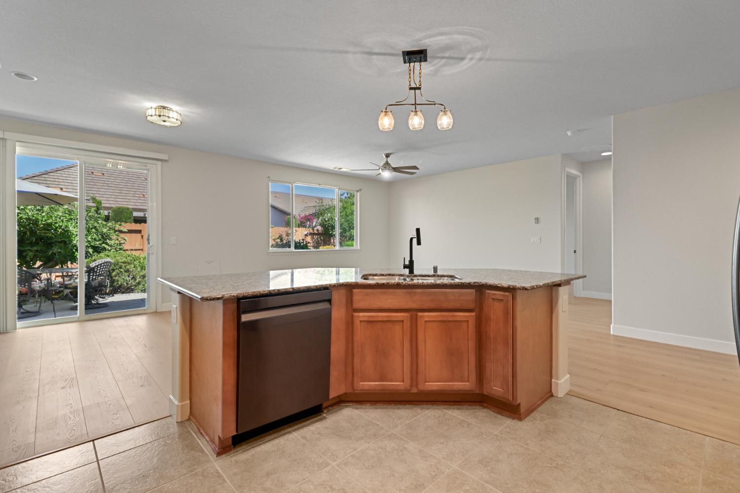 9895 Sheffield Way Elk Grove, CA 95757 - Photo 28 of 49