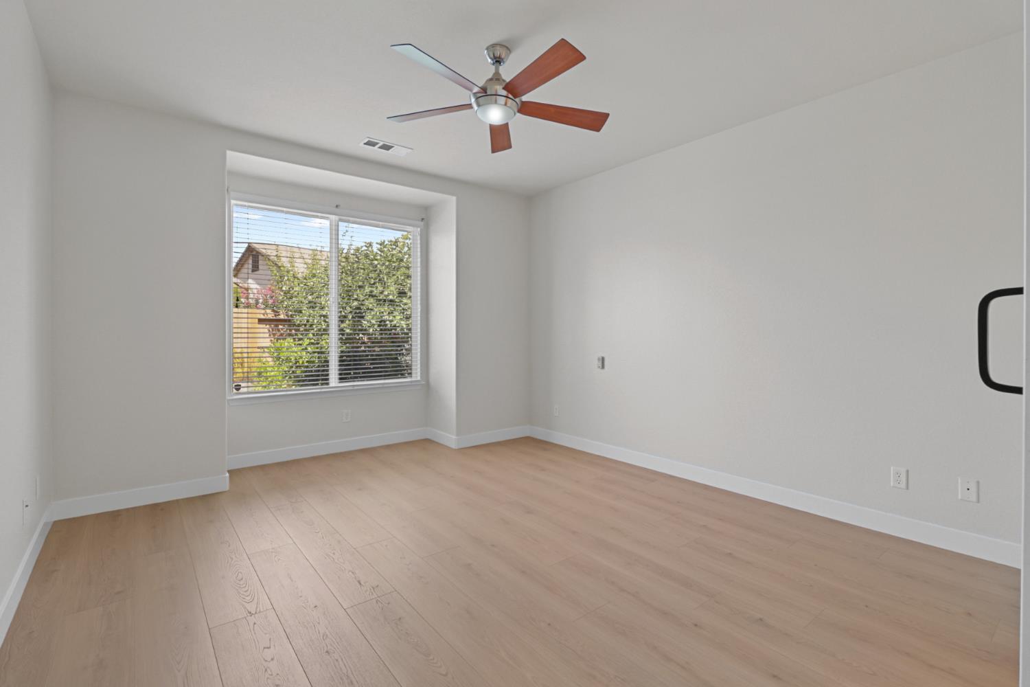 9895 Sheffield Way Elk Grove, CA 95757 - Photo 29 of 49