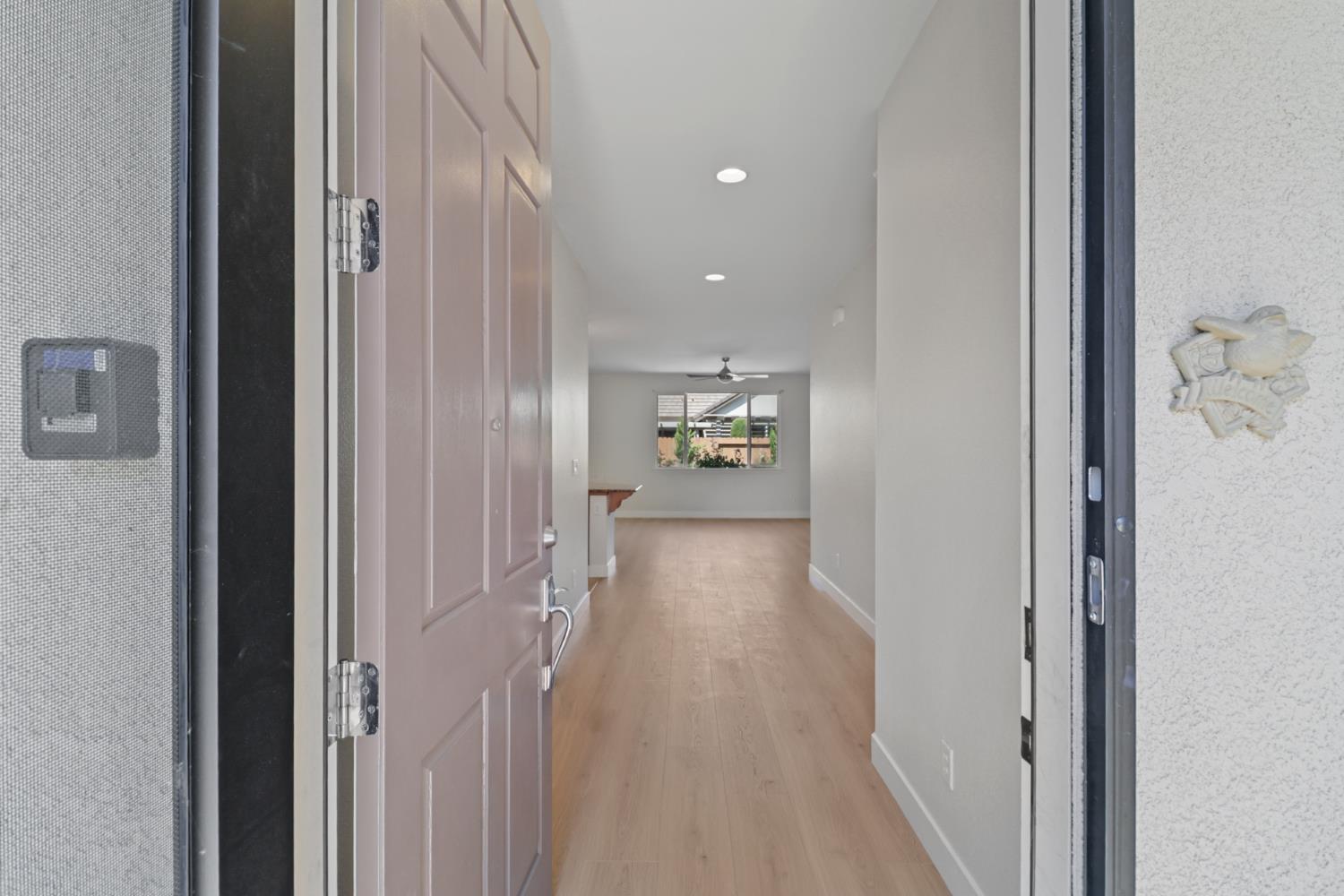 9895 Sheffield Way Elk Grove, CA 95757 - Photo 5 of 49