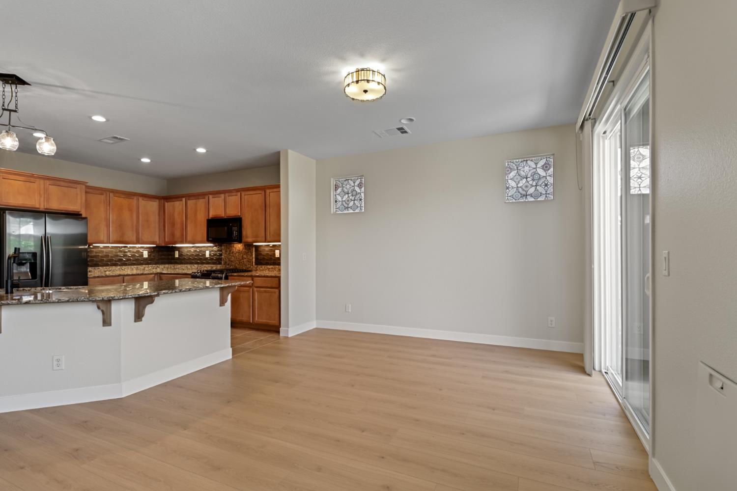 9895 Sheffield Way Elk Grove, CA 95757 - Photo 8 of 49