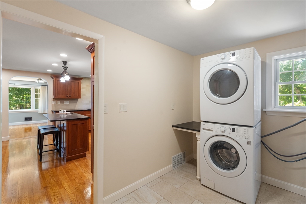 74 Oregon Road Ashland, MA 01721 - Photo 14 of 37