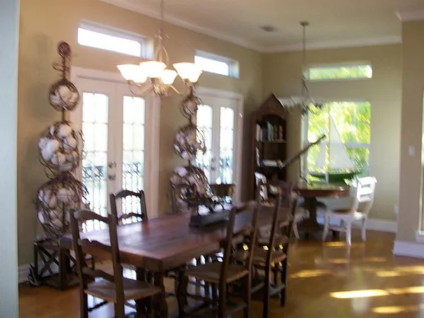$3,000 | 620 8th Street, Kemah, TX 77565