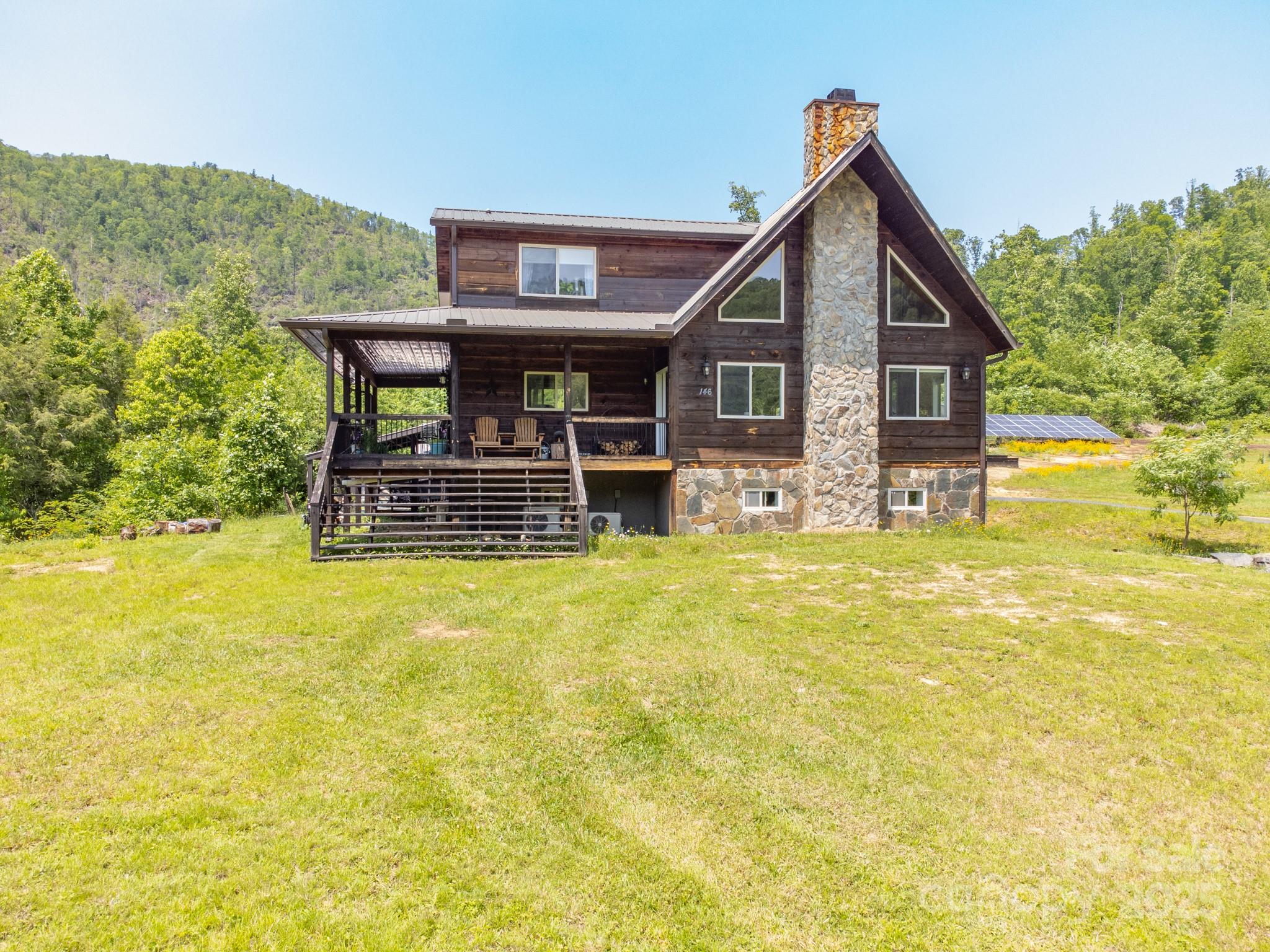 146 Greenbriar Ln