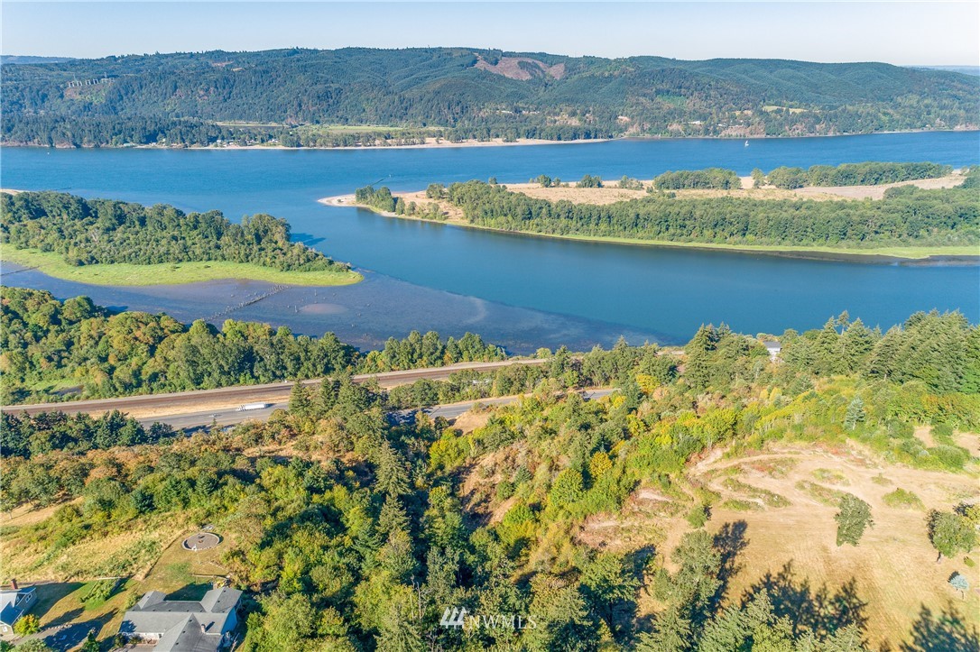 245 Risley Road, Unit 3 Kelso, WA 98626 - Photo 3 of 25 Gallery Image 3