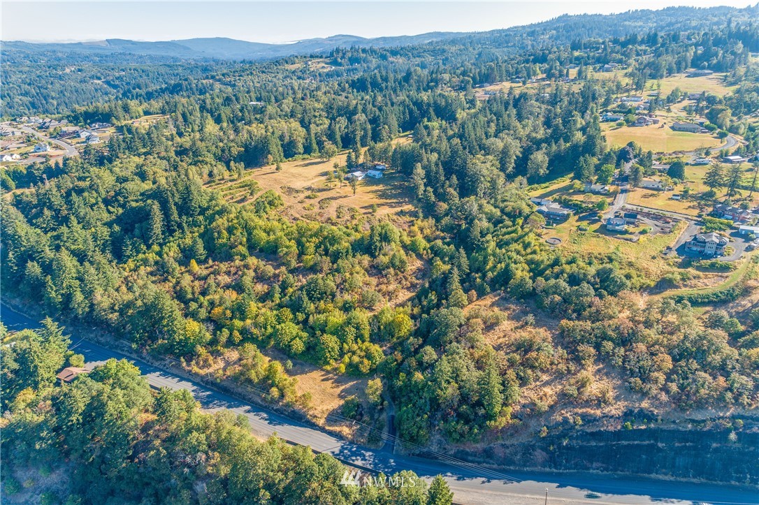 245 Risley Road, Unit 3 Kelso, WA 98626 - Photo 7 of 25 Gallery Image 7