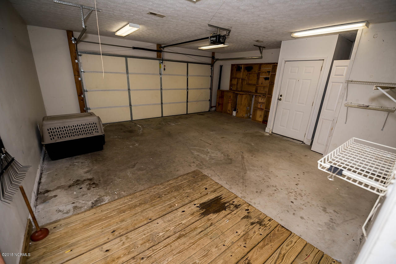 5721 County Line Road New Bern, NC 28562 - Photo 29 of 32 CLR Garage BD