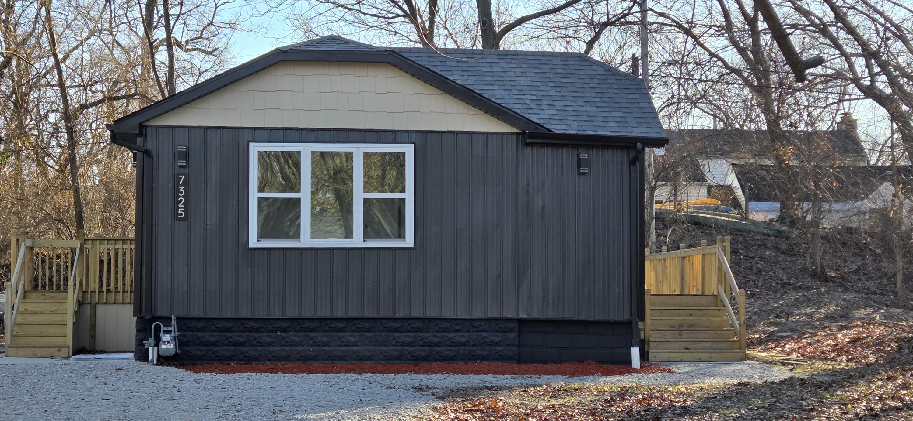 7325 Locust Avenue Gary, IN 46403 - Photo 3 of 136 3000x1386