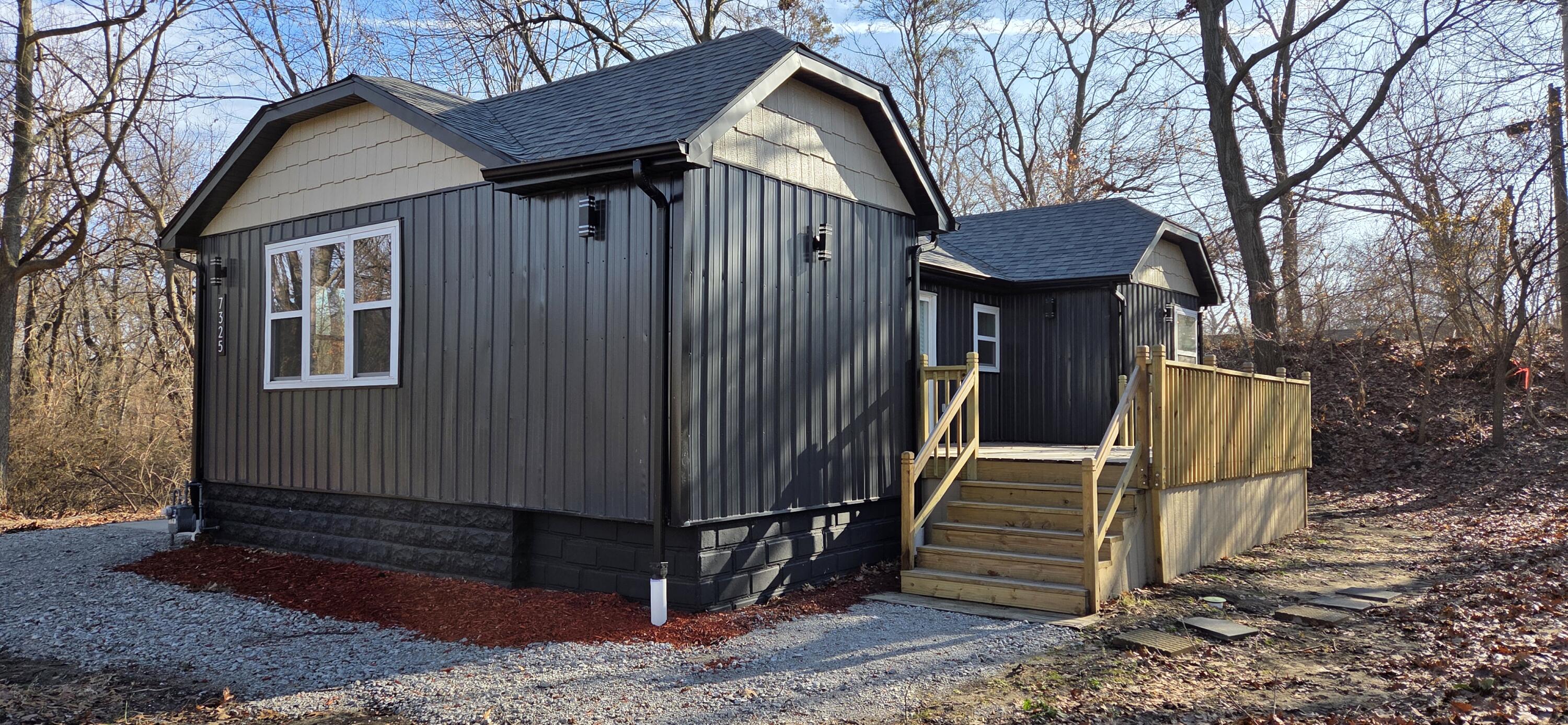 7325 Locust Avenue Gary, IN 46403 - Photo 5 of 136 3000x1386