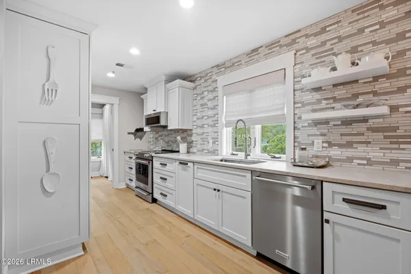 $525,000 | 10 Johnston Way, Unit E, Bluffton, SC 29910