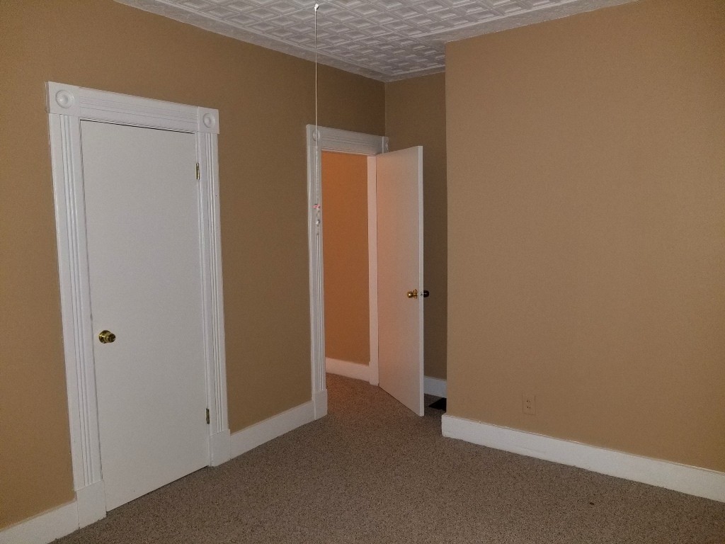 34 Wareham Street Springfield, MA 01108 - Photo 9 of 17
