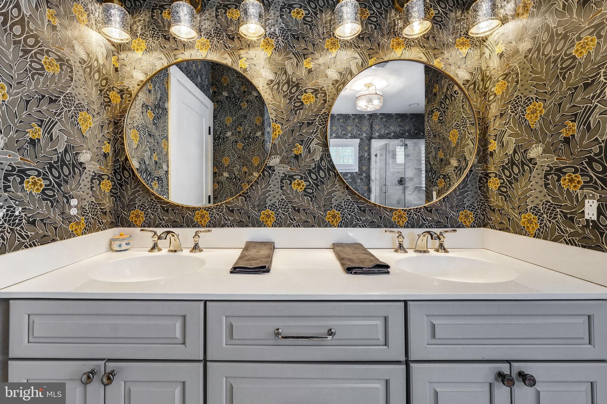 105 Reed Street Middleburg, VA 20117 - Photo 38 of 62 a bathroom with a sink and a mirror