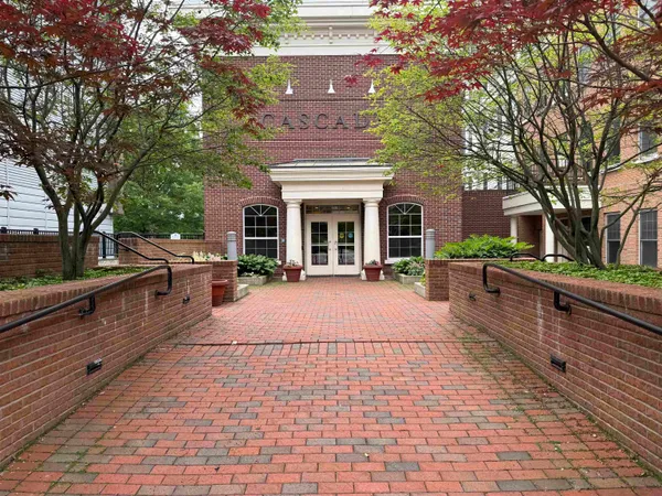 $325,000 | 60 Winooski Falls Way, Unit 1217, Winooski, VT 05404
