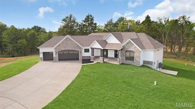 $867,825 | 5 Schaper Farms Court, Unit LOT 6), Foristell, MO 63348