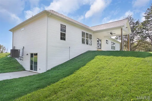 $867,825 | 5 Schaper Farms Court, Unit LOT 6), Foristell, MO 63348