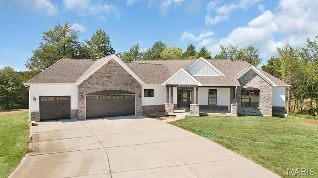 $867,825 | 5 Schaper Farms Court, Unit LOT 6), Foristell, MO 63348