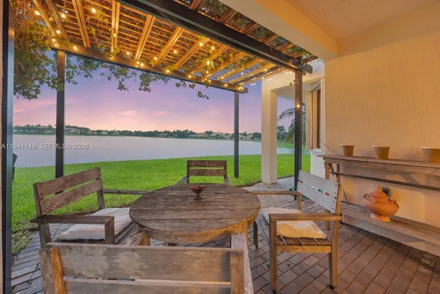 a view of a basket ball ground
