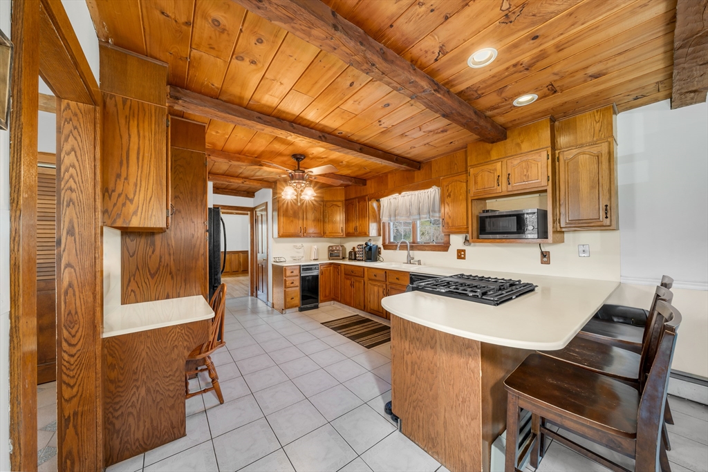 10 Cote Street Amesbury, MA 01913 - Photo 8 of 30