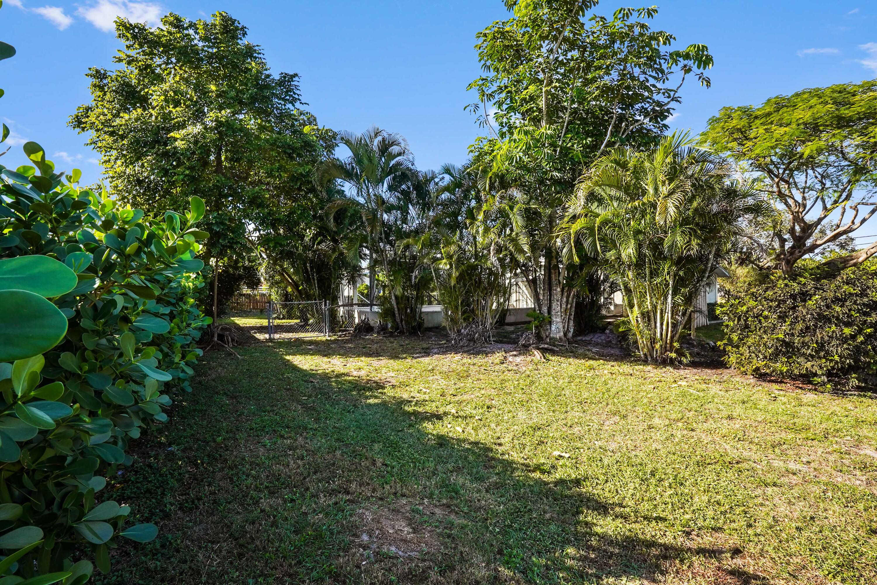 3858 Lakewood Road Palm Springs, FL 33461 - Photo 22 of 39