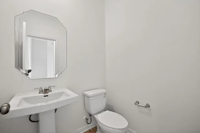 $2,200 | 5900 Swedish Farms Terrace, Del Valle, TX 78617