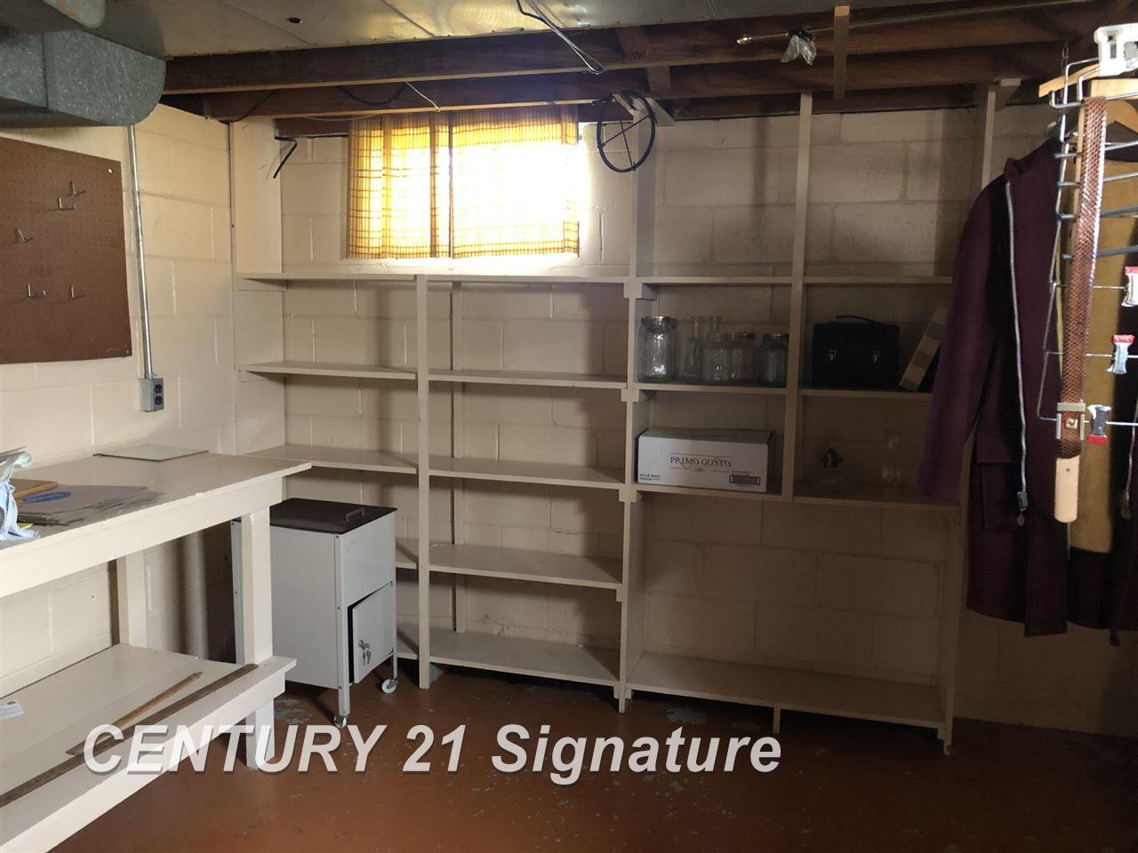 4252 North Center Road Flint, MI 48506 - Photo 27 of 47