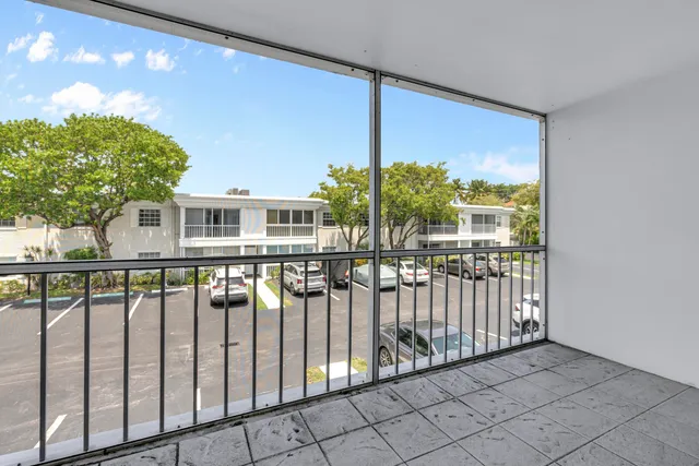 $429,900 | 6487 Bay Club Drive, Unit 4, Fort Lauderdale, FL 33308