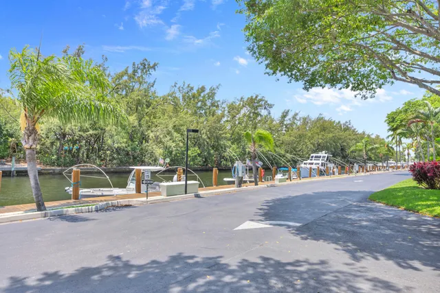 $429,900 | 6487 Bay Club Drive, Unit 4, Fort Lauderdale, FL 33308