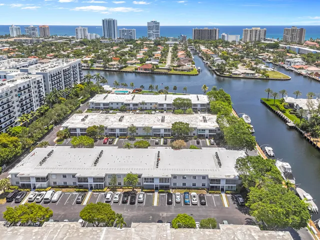 $429,900 | 6487 Bay Club Drive, Unit 4, Fort Lauderdale, FL 33308