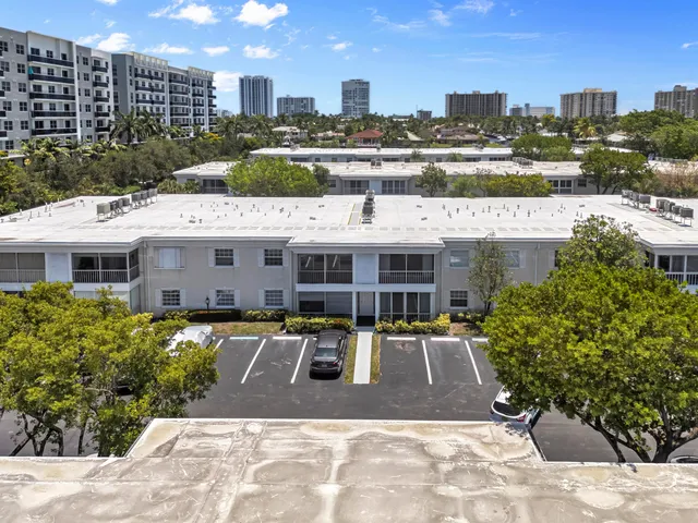 $429,900 | 6487 Bay Club Drive, Unit 4, Fort Lauderdale, FL 33308