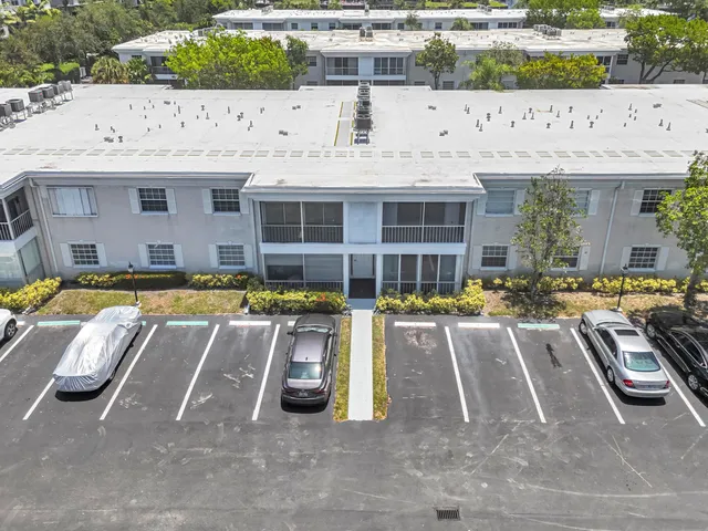 $429,900 | 6487 Bay Club Drive, Unit 4, Fort Lauderdale, FL 33308