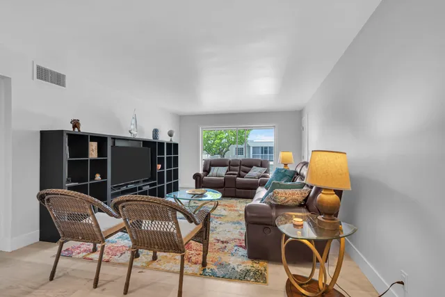 $429,900 | 6487 Bay Club Drive, Unit 4, Fort Lauderdale, FL 33308