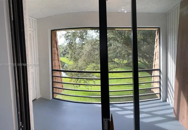 $1,900 | 4171 Oak Terrace Drive, Unit 4171, Greenacres, FL 33463