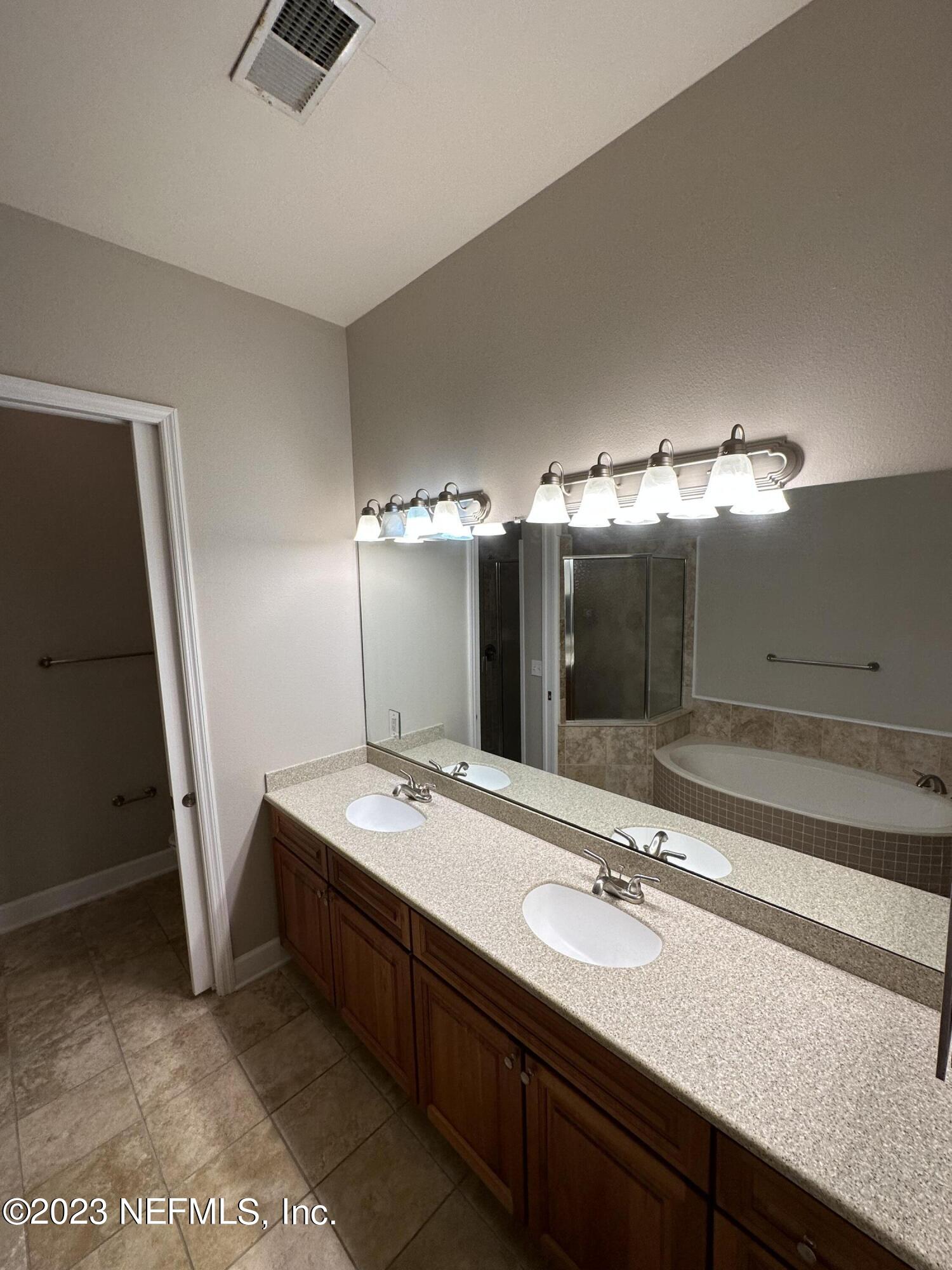 2014 Pond Ridge Court, Unit 1104 Fleming Island, FL 32003 - Photo 22 of 35 Double vanities