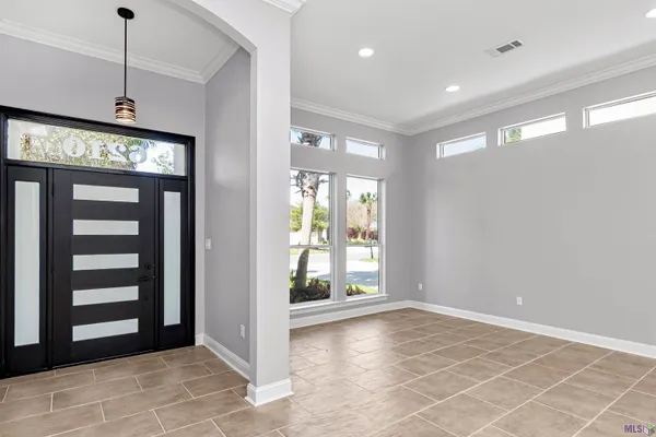 $489,900 | 6210 Royal Palms Court, Gonzales, LA 70737