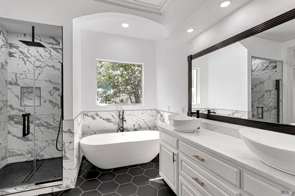 $489,900 | 6210 Royal Palms Court, Gonzales, LA 70737