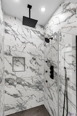 $489,900 | 6210 Royal Palms Court, Gonzales, LA 70737