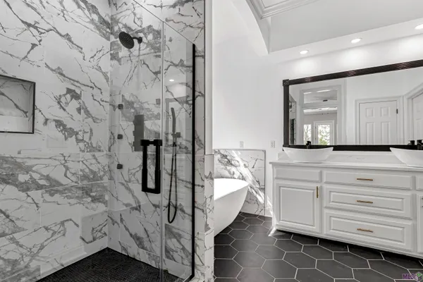 $489,900 | 6210 Royal Palms Court, Gonzales, LA 70737