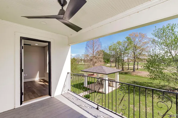 $489,900 | 6210 Royal Palms Court, Gonzales, LA 70737