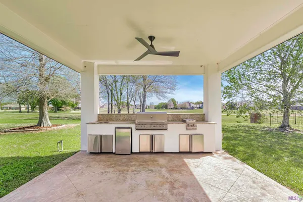 $489,900 | 6210 Royal Palms Court, Gonzales, LA 70737