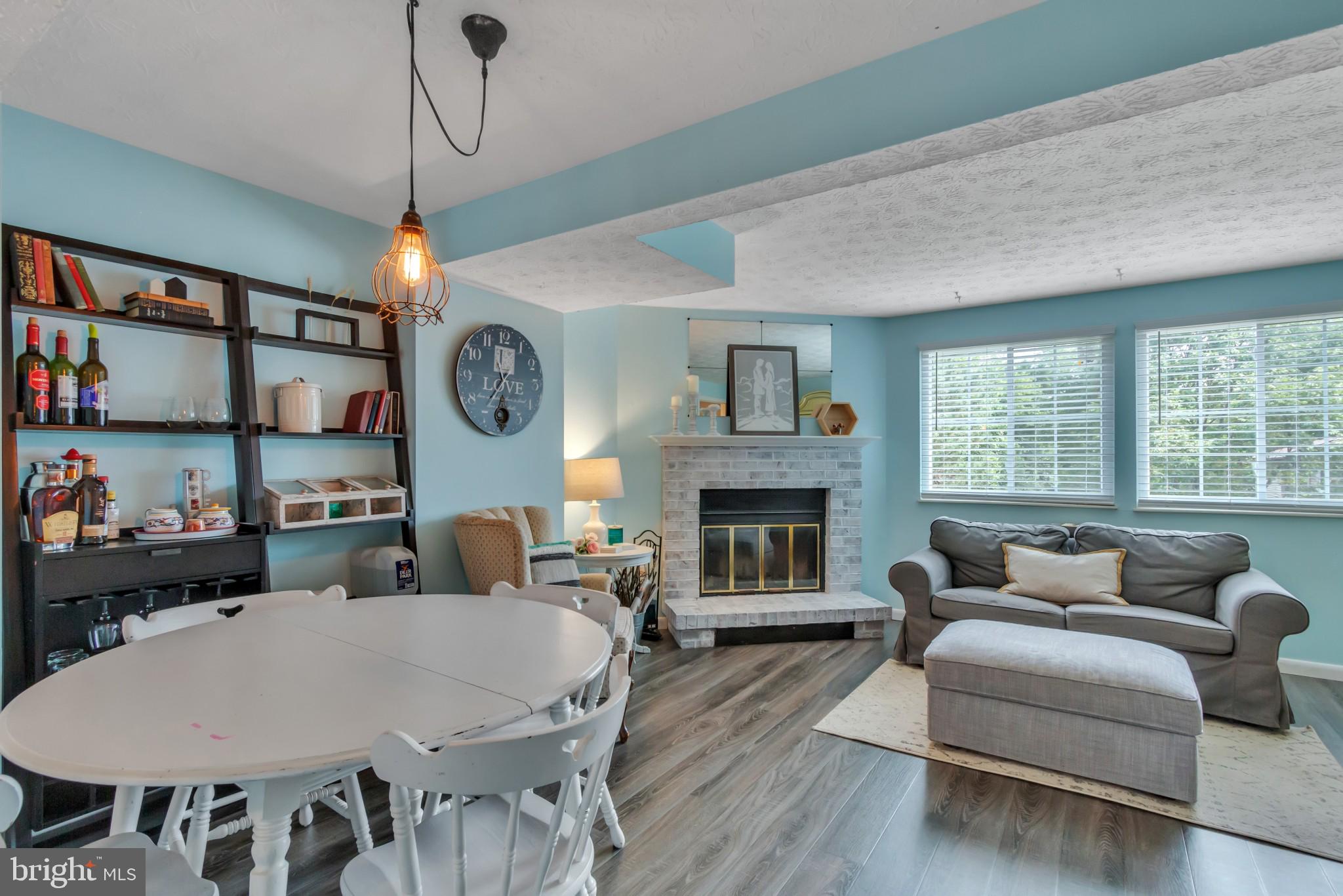12116 Purple Sage Court Reston, VA 20194 - Photo 3 of 29 Gallery Image 3