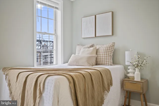 $2,700 | 328 South Macon Street, Baltimore, MD 21224