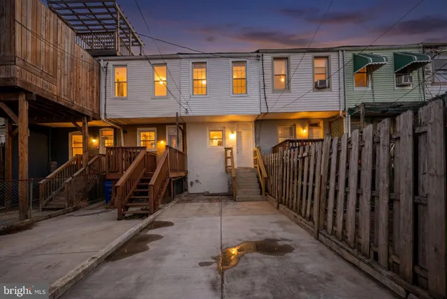 $2,700 | 328 South Macon Street, Baltimore, MD 21224