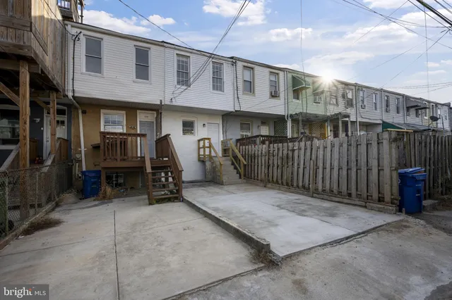 $2,700 | 328 South Macon Street, Baltimore, MD 21224