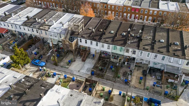 $2,700 | 328 South Macon Street, Baltimore, MD 21224