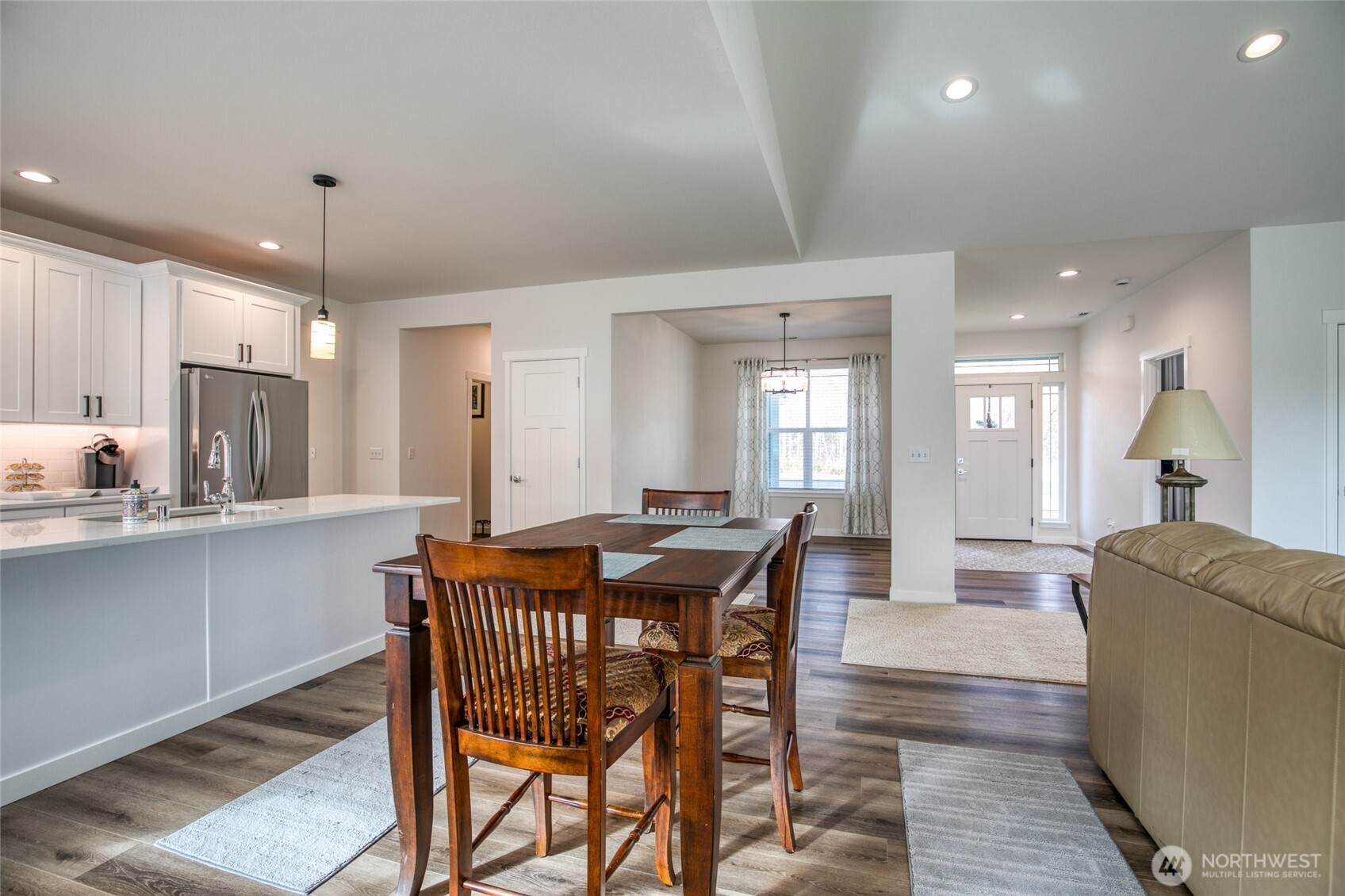 28 Roup Road Montesano, WA 98563 - Photo 11 of 40 a dining room with furniture and window