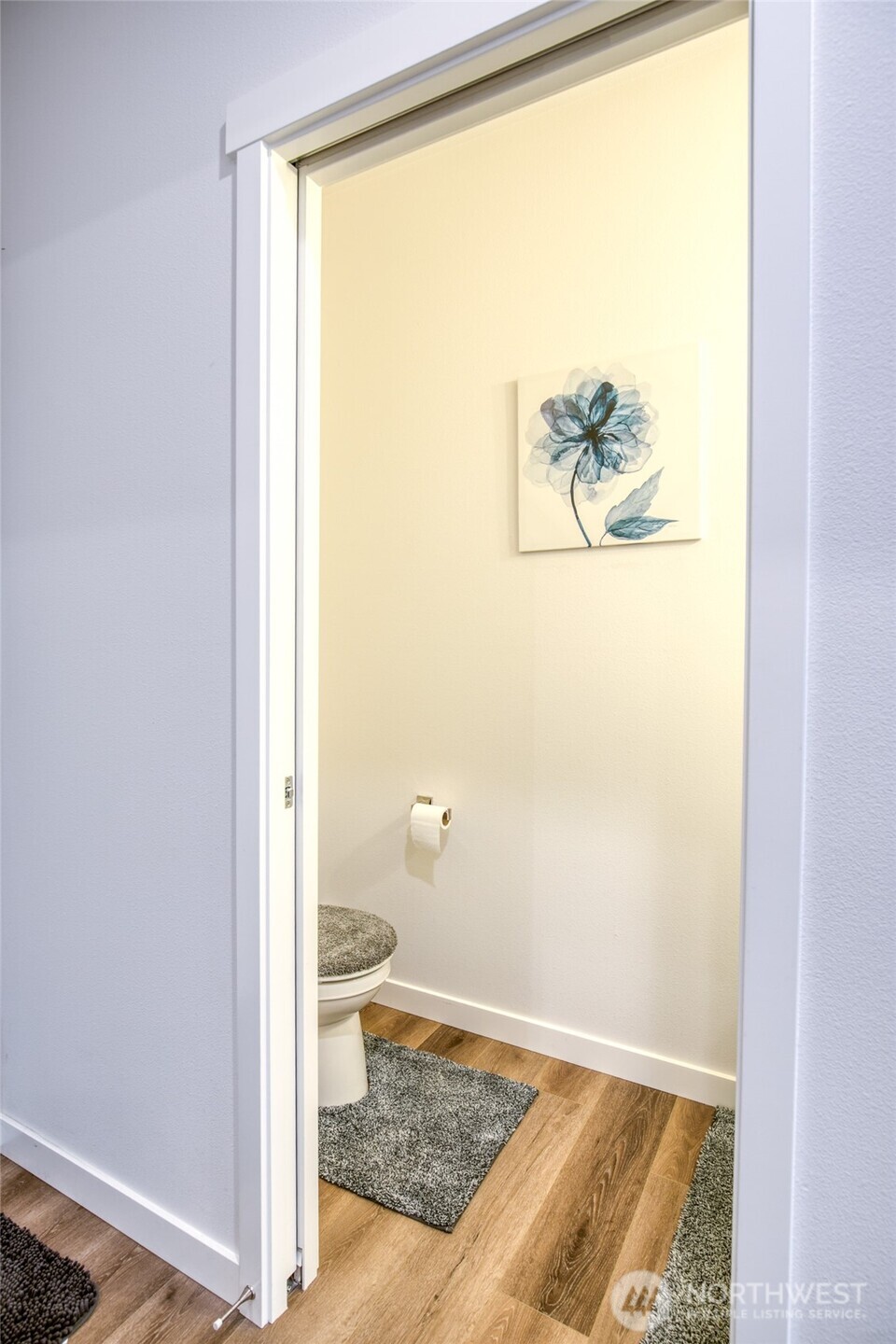 28 Roup Road Montesano, WA 98563 - Photo 29 of 40 a view of bathroom