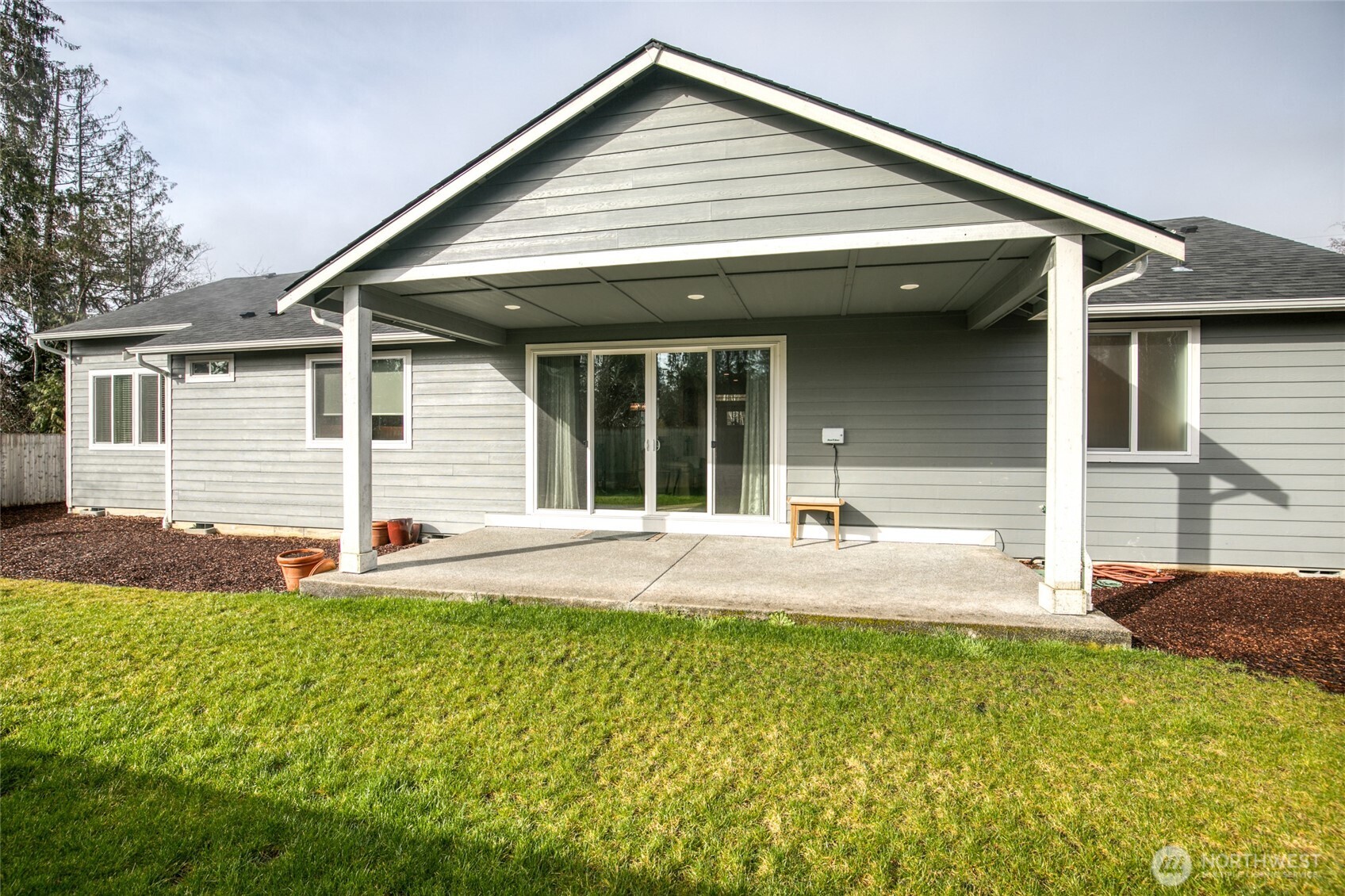 28 Roup Road Montesano, WA 98563 - Photo 38 of 40 a front view of a house with a yard and porch