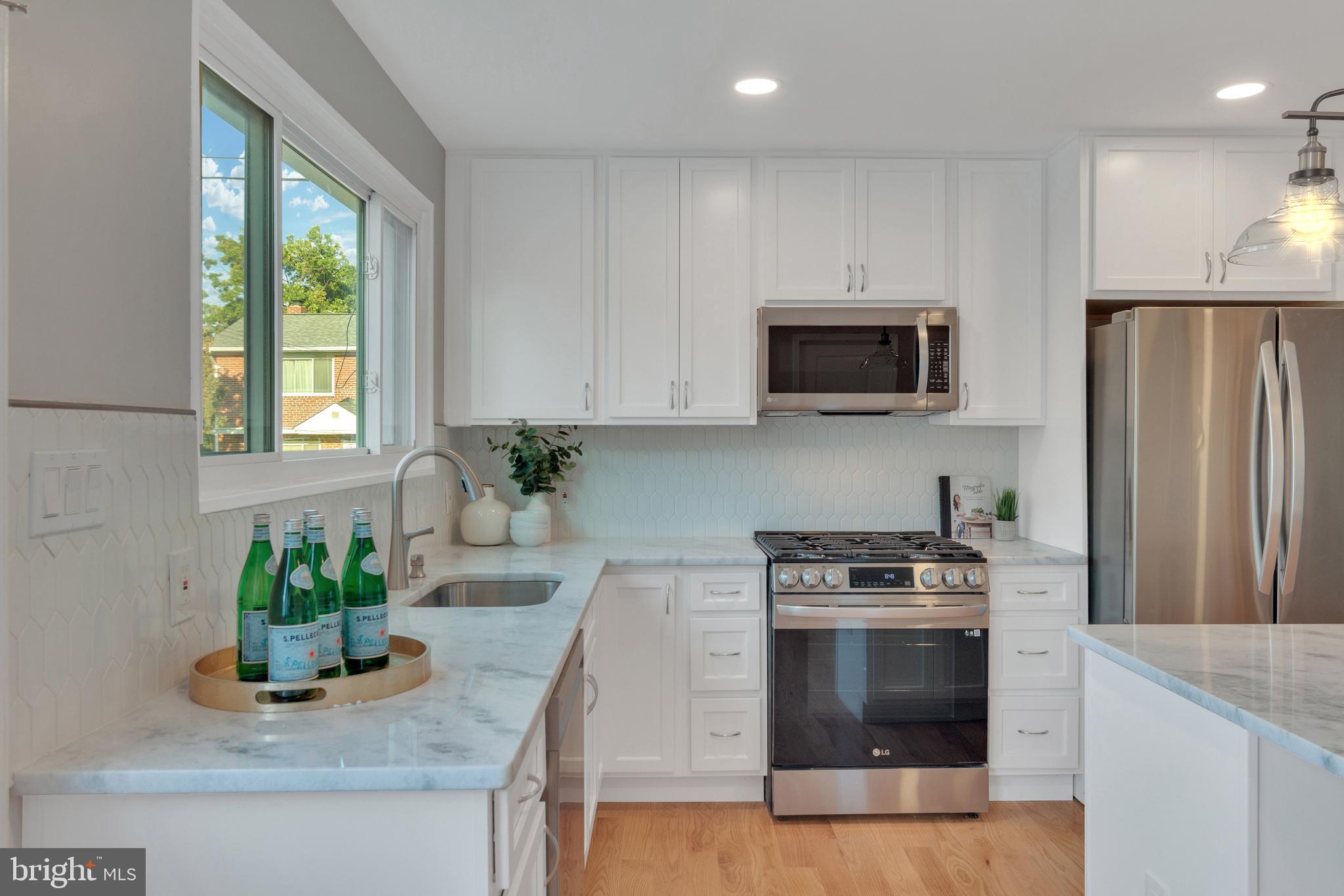 728 Decatur Place Northeast Washington, DC 20017 - Photo 8 of 33 Quartz countertops